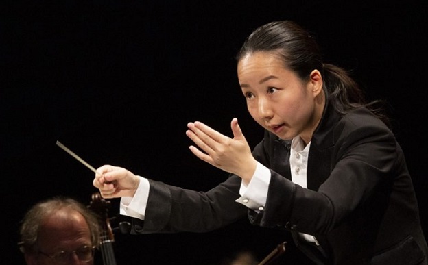 Nodoka Okisawa wins Besançon Competition for Young Conductors - Pizzicato :  Pizzicato